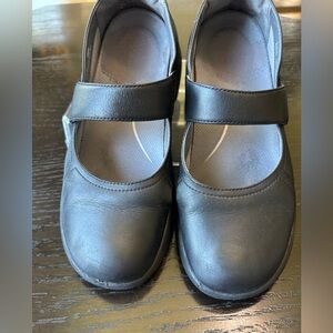 Danskin Black Leather Mary Jane Shoes Size 37 =6.5 to 7